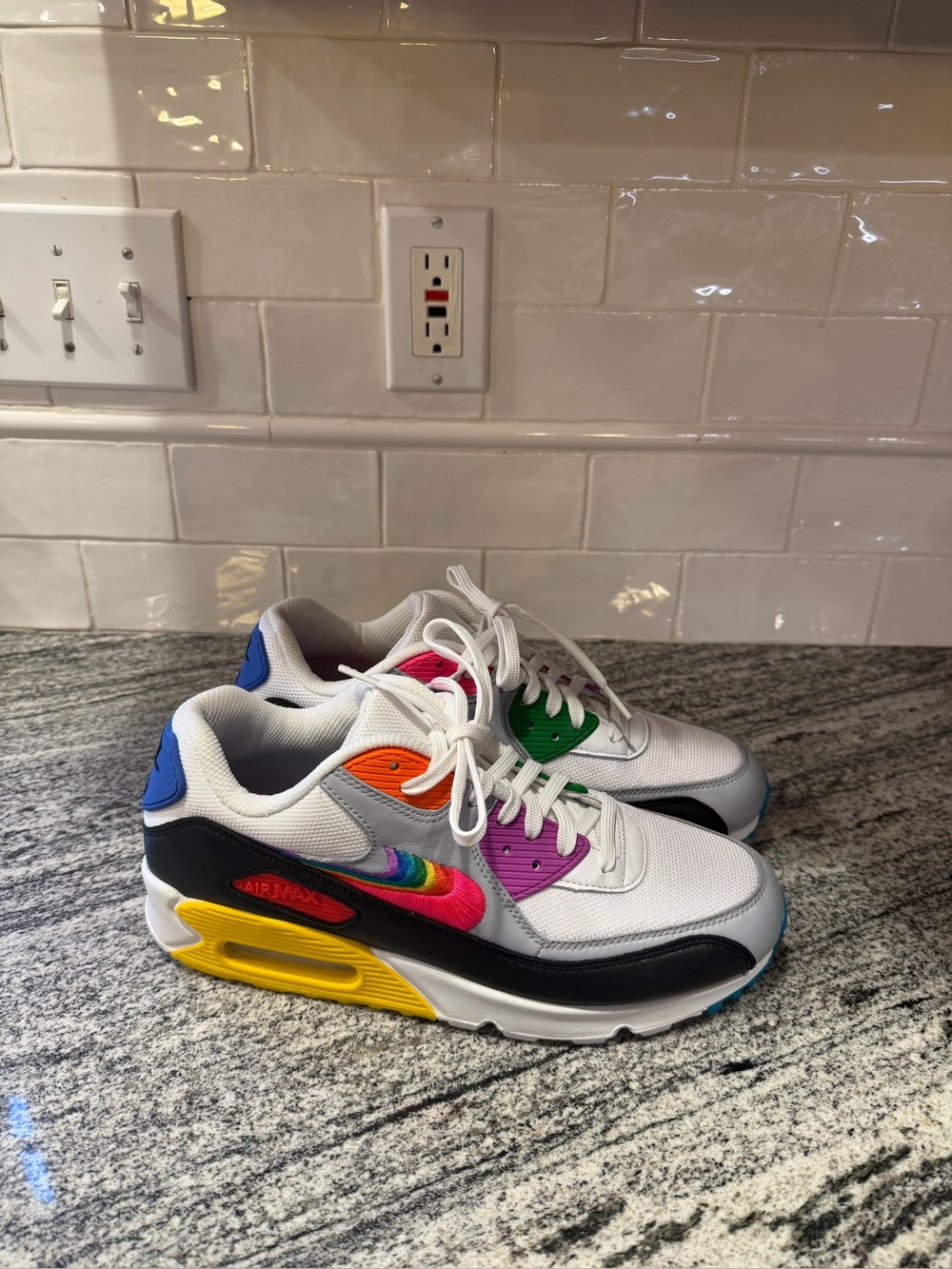 Mens Nike Air Max 90 Be True CJ5482-100 Size 9.5/Women’s 11
